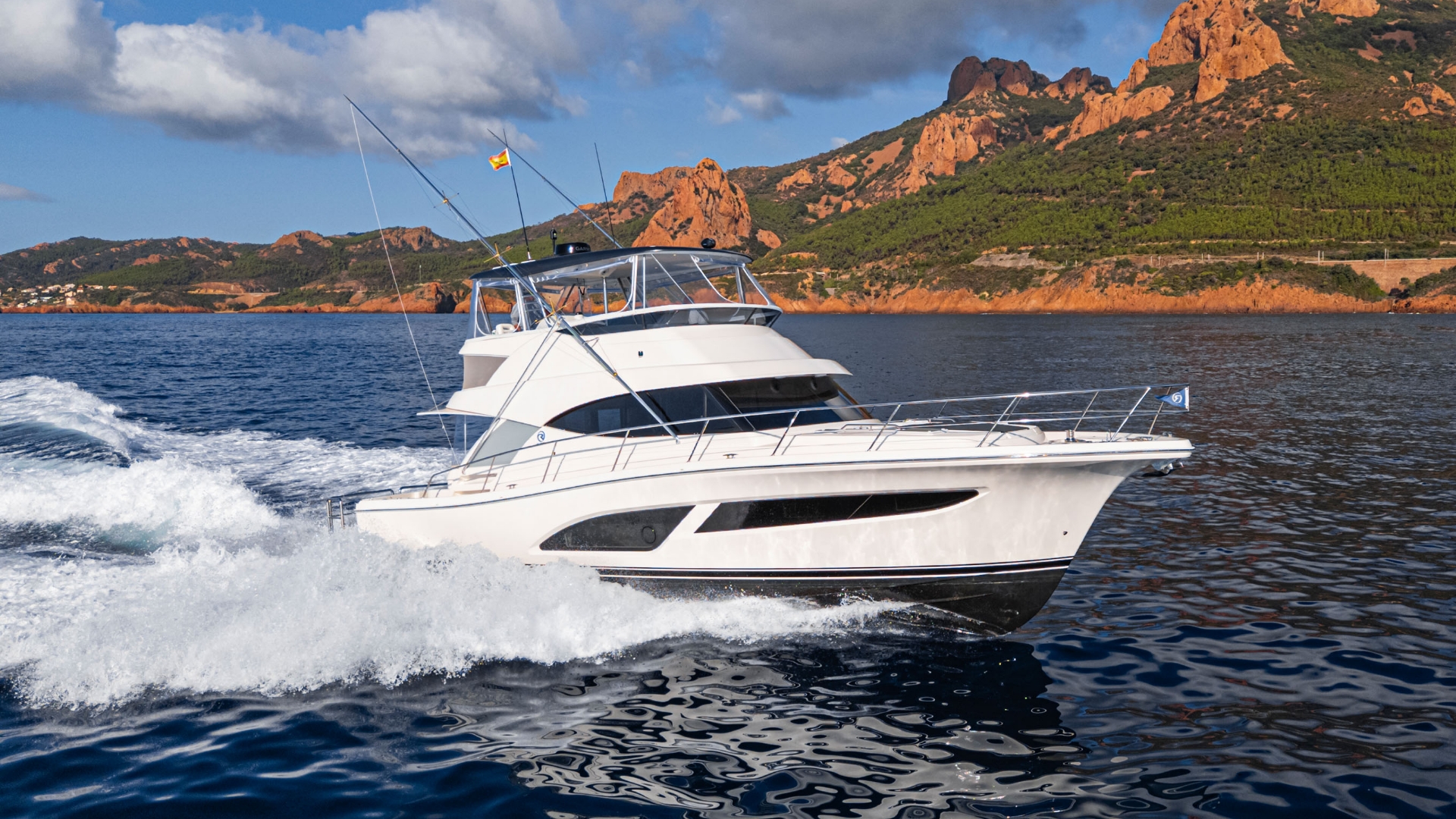 Riviera 46 Sports Motor Yacht